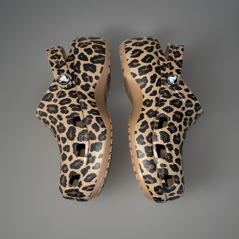 Crocs Classic Platform Leopard Print Clogs NWOB Never Used Womens Size 6 - Picture 4 of 7